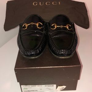 Women’s authentic Gucci loafer.